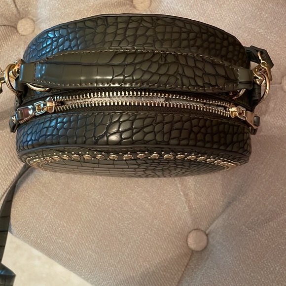 Designer Snakeskin Handbag - Picture 5 of 12